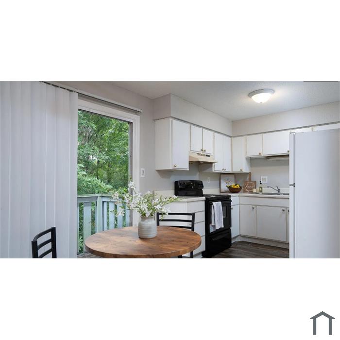 2017 Stoney Point Ln